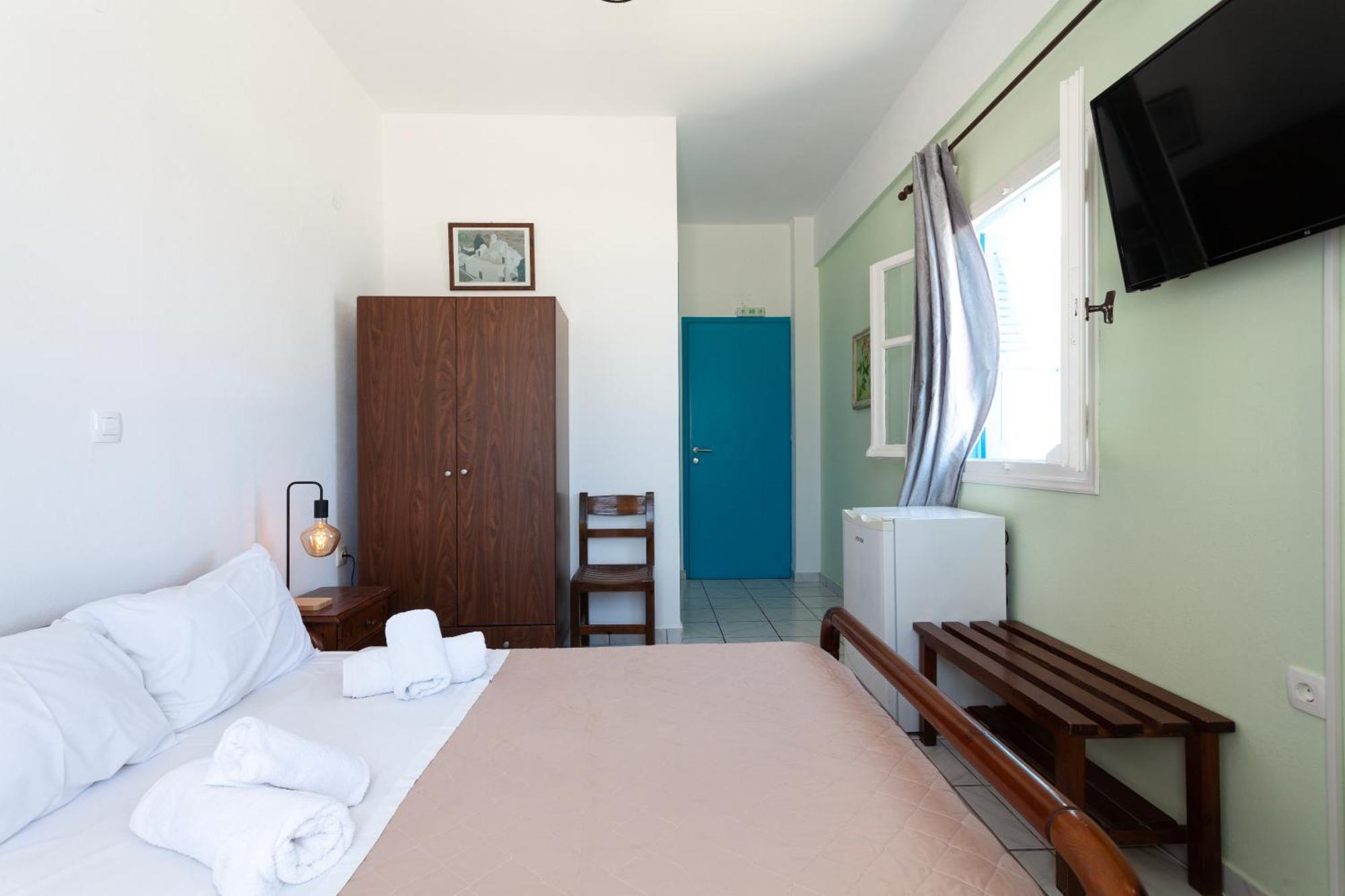 Stella Pension Vlichada Vlychada Zimmer foto